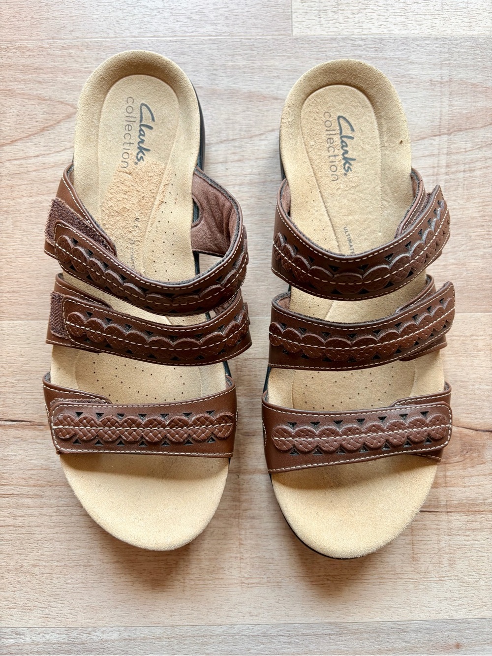 Clarks Women’s Collection Brown Leather Laurieanne Cove Strap Comfort Sandals